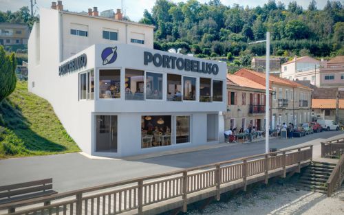 Infografía 3D de Restaurante en la parroquia de Beluso en Bueu, Pontevedra - Fachada Portobeluso